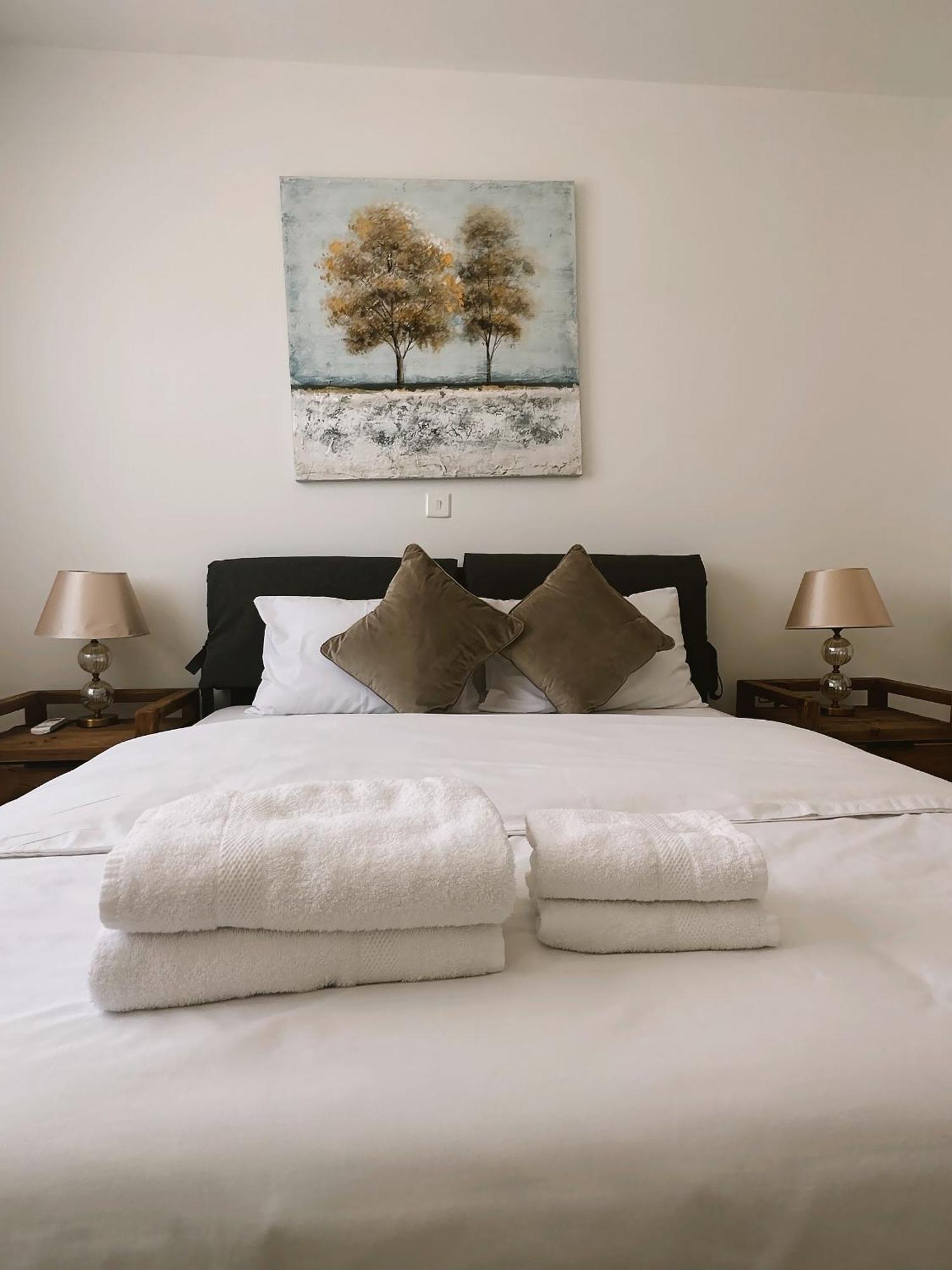 Elysia Park Ameliya 202 Apartment Пафос Екстериор снимка