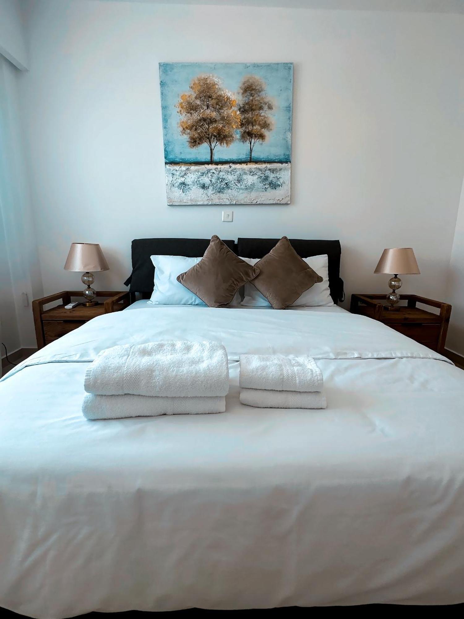 Elysia Park Ameliya 202 Apartment Пафос Екстериор снимка