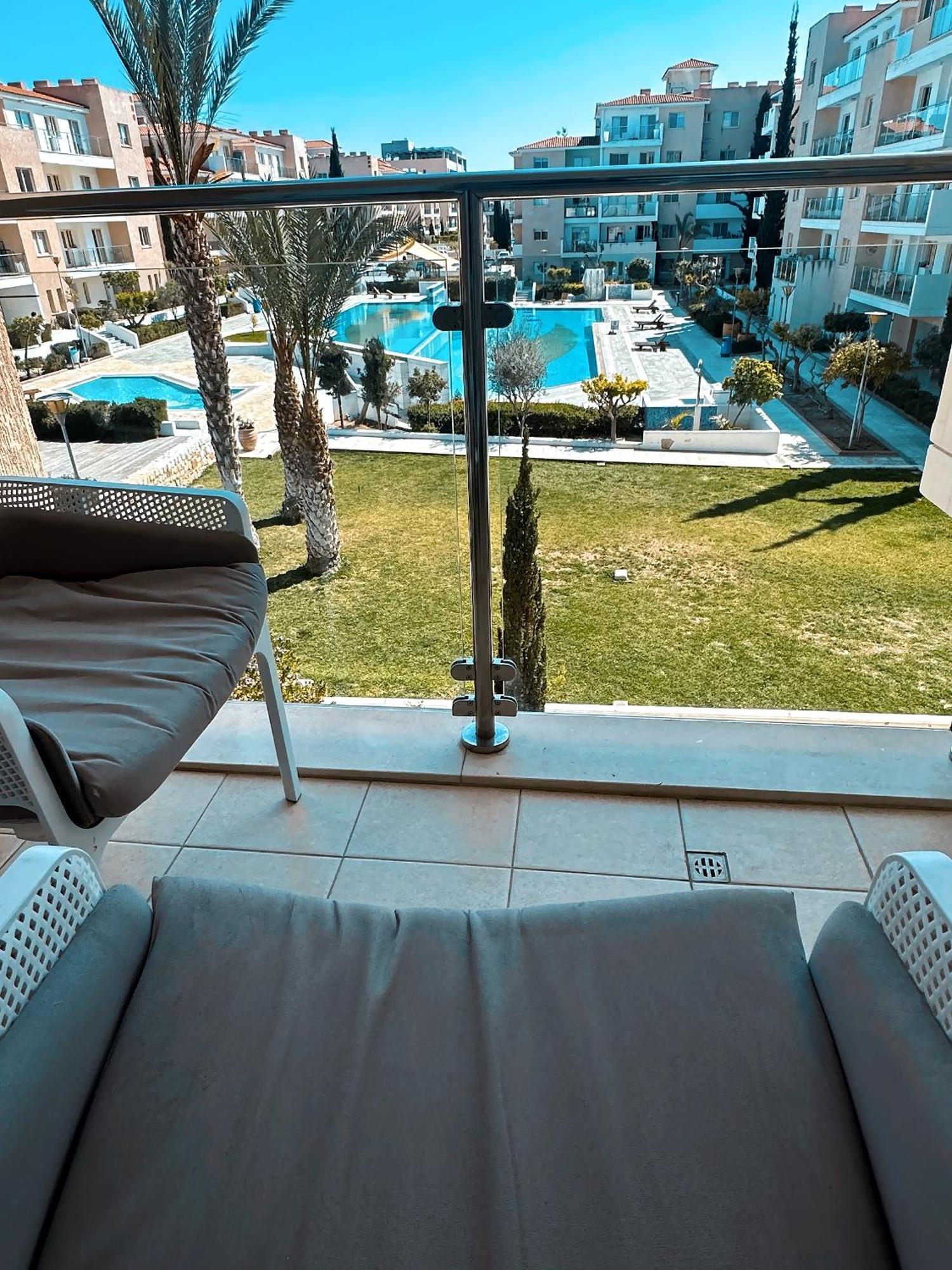 Elysia Park Ameliya 202 Apartment Пафос Екстериор снимка