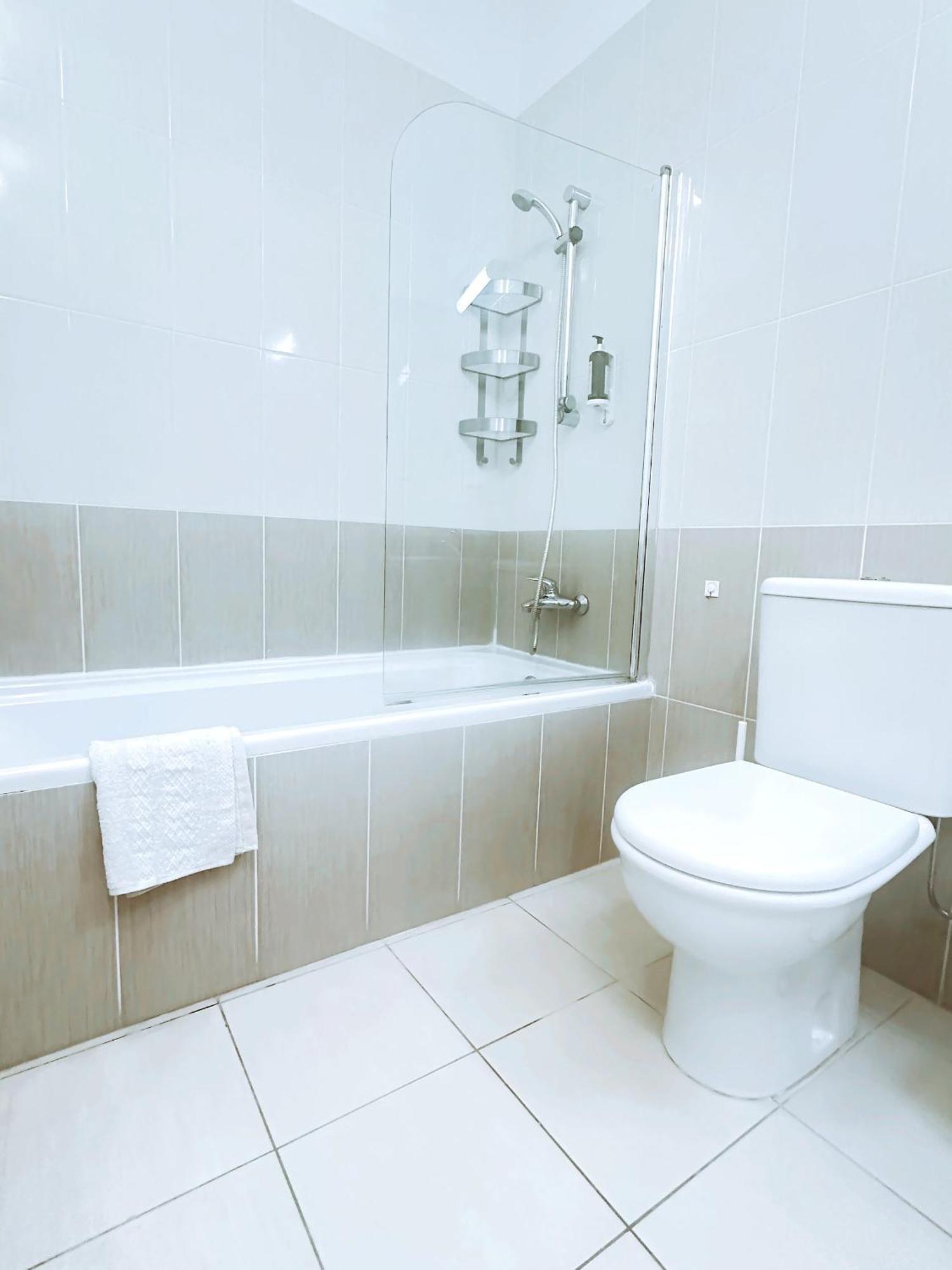 Elysia Park Ameliya 202 Apartment Пафос Екстериор снимка