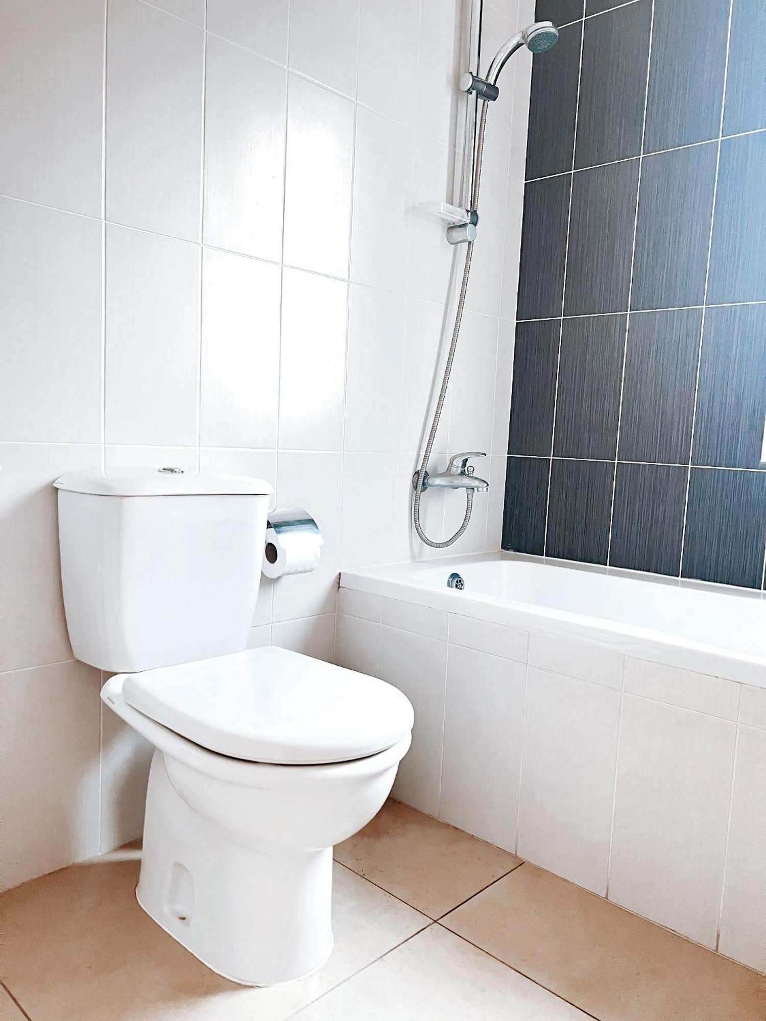Elysia Park Ameliya 202 Apartment Пафос Екстериор снимка